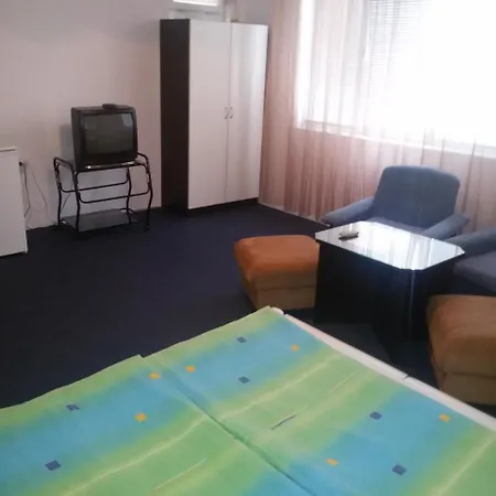 Guest Valcheva * צרבו